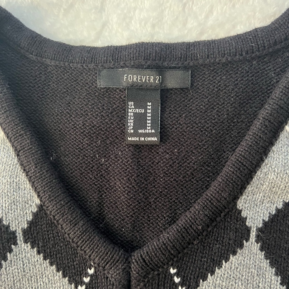 forever 21 vest - Picture 3 of 3